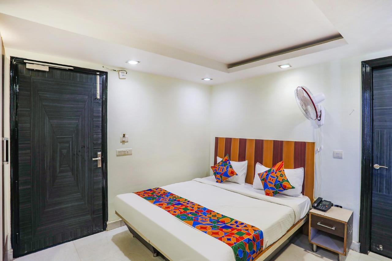 Fabhotel Trio Continental Patel Nagar Нью-Делі Екстер'єр фото