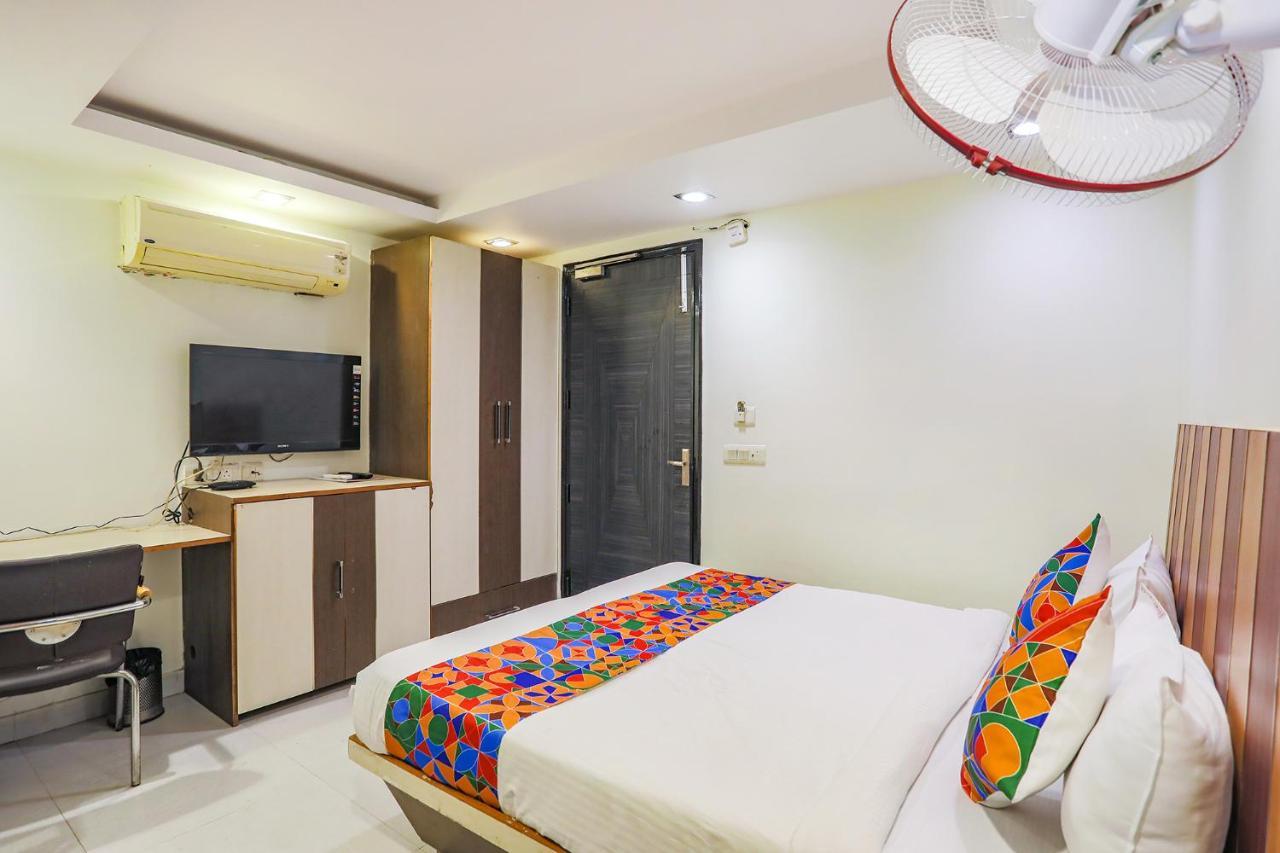 Fabhotel Trio Continental Patel Nagar Нью-Делі Екстер'єр фото